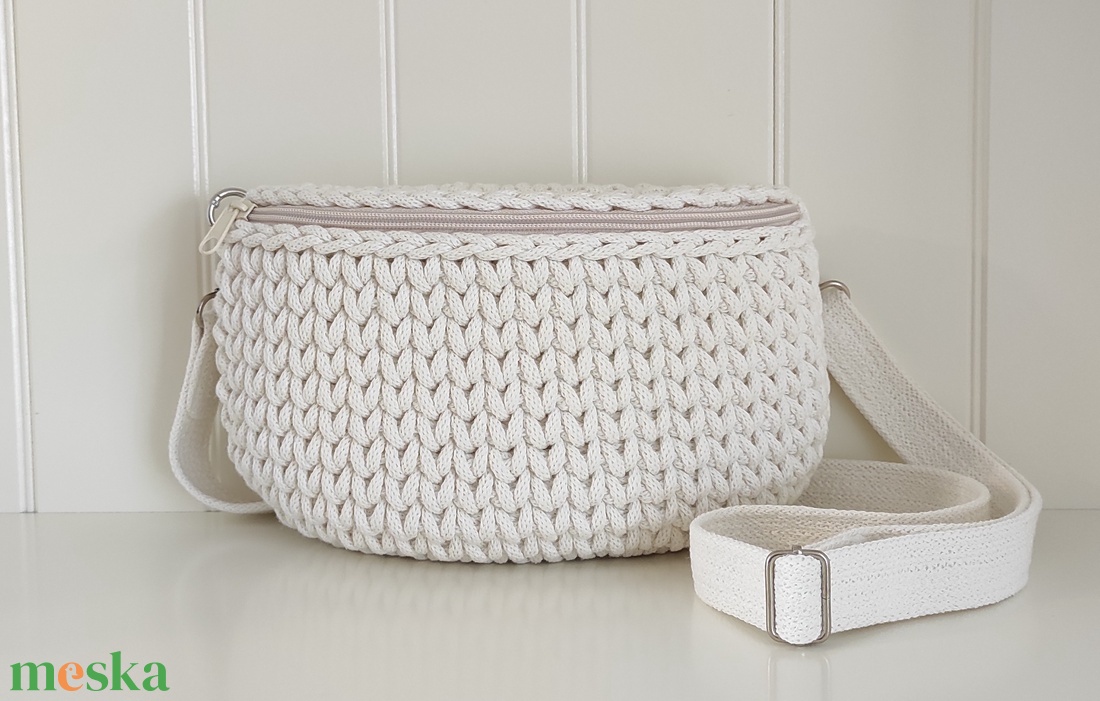 Horgolt táska... - táska & tok - kézitáska & válltáska - vállon átvethető táska - Meska.hu