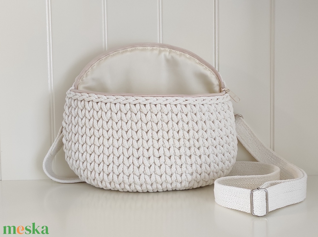 Horgolt táska... - táska & tok - kézitáska & válltáska - vállon átvethető táska - Meska.hu