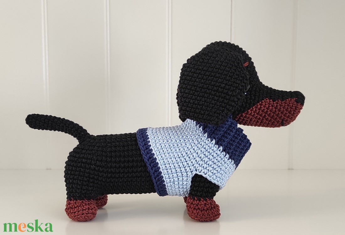 KÉSZLETEN!  Tacsi kék pulcsiban... - játék & sport - plüssállat & játékfigura - kutya - Meska.hu