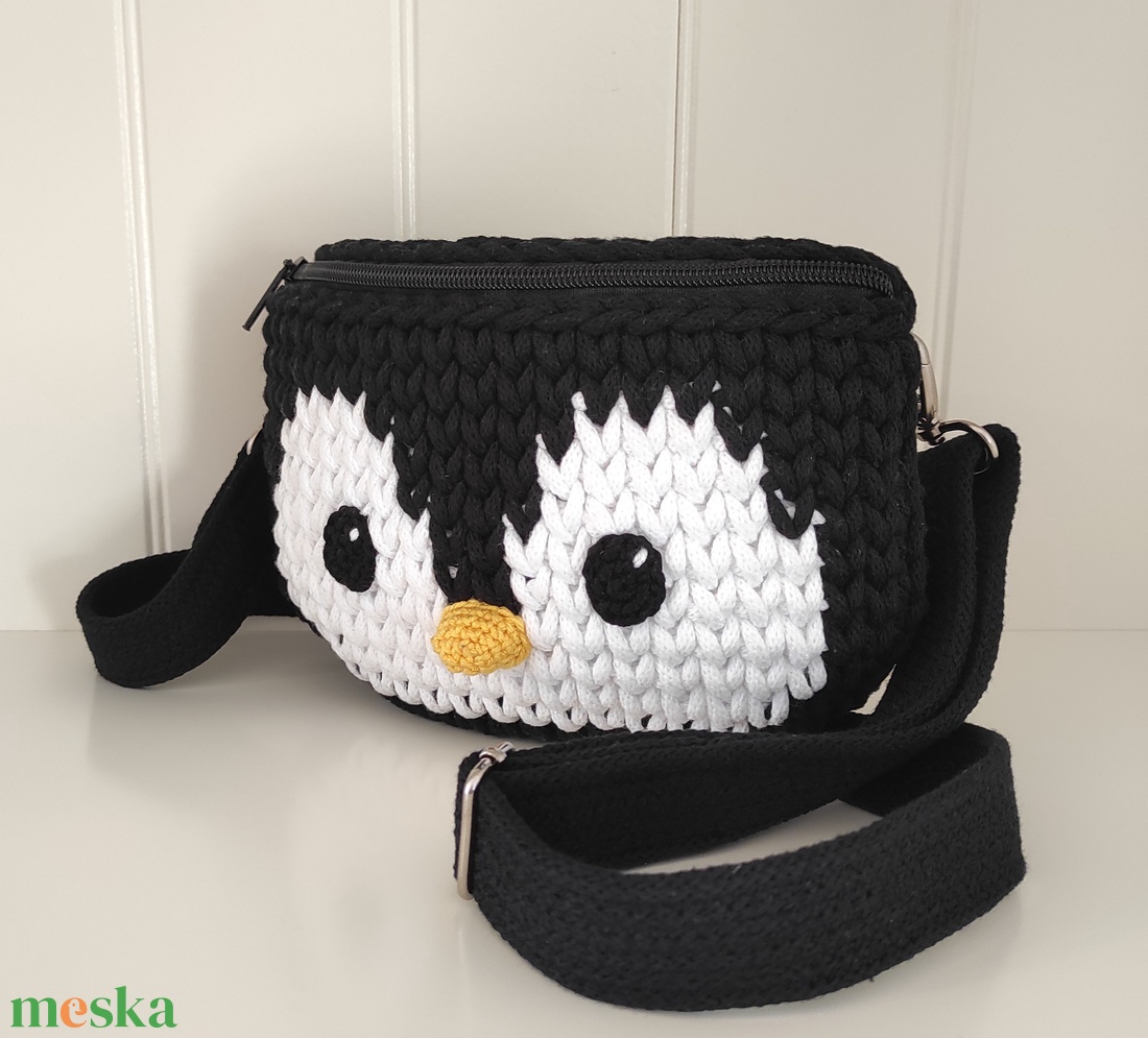 Mini horgolt táska - pingvin... - táska & tok - kézitáska & válltáska - vállon átvethető táska - Meska.hu