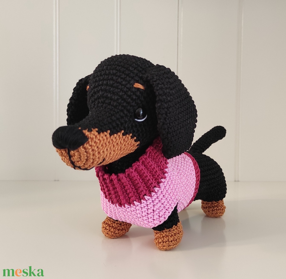 KÉSZLETEN!  Tacsi rózsaszín pulcsiban... - játék & sport - plüssállat & játékfigura - kutya - Meska.hu