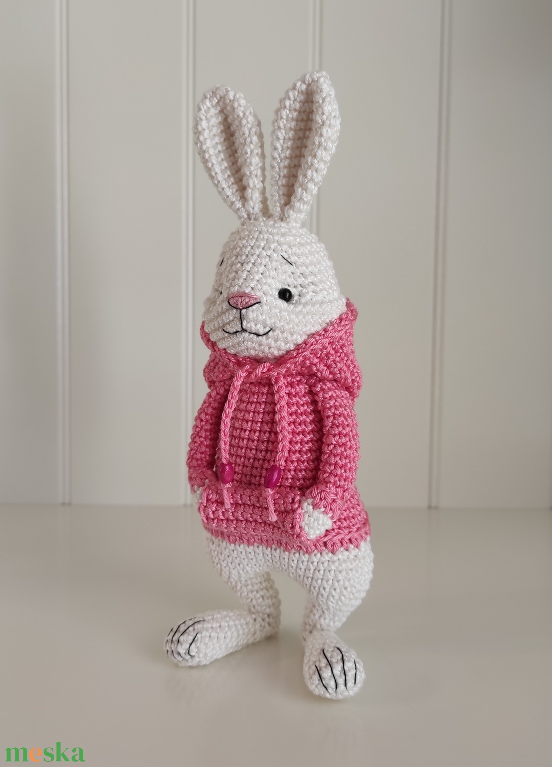 Nyuszi kapucnis pulcsiban... - játék & sport - plüssállat & játékfigura - nyuszi - Meska.hu