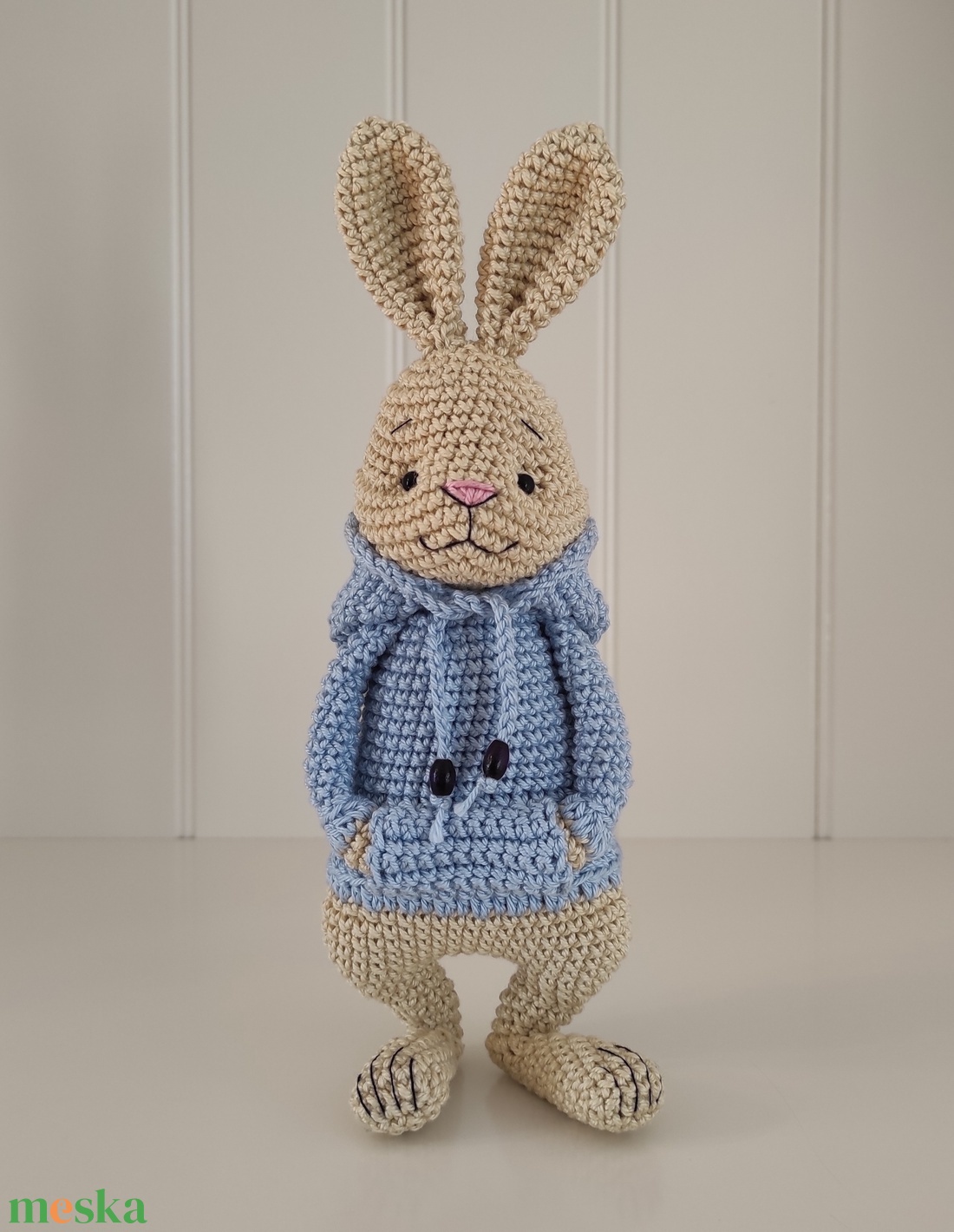 Nyuszi kapucnis pulcsiban... - játék & sport - plüssállat & játékfigura - nyuszi - Meska.hu