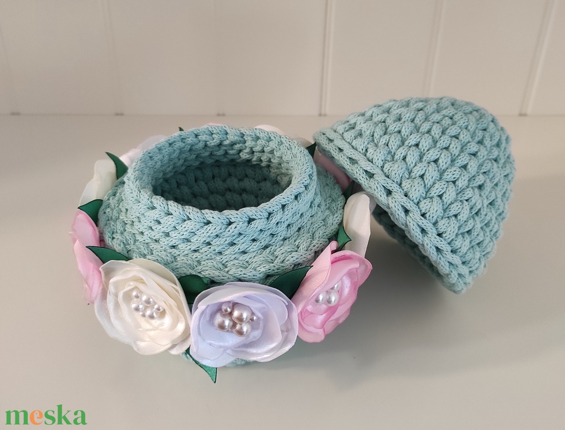 Tojás tároló virággal - ünnepi díszek, dekorációk - húsvéti díszek és dekorációk - húsvéti asztaldíszek - Meska.hu