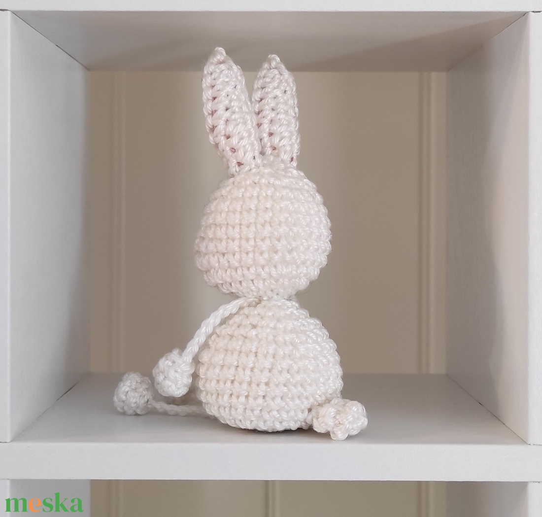 KÉSZLETEN!  Késztermék! Amigurumi ujjbáb - Nyuszi - játék & sport - bábok - ujjbáb - Meska.hu