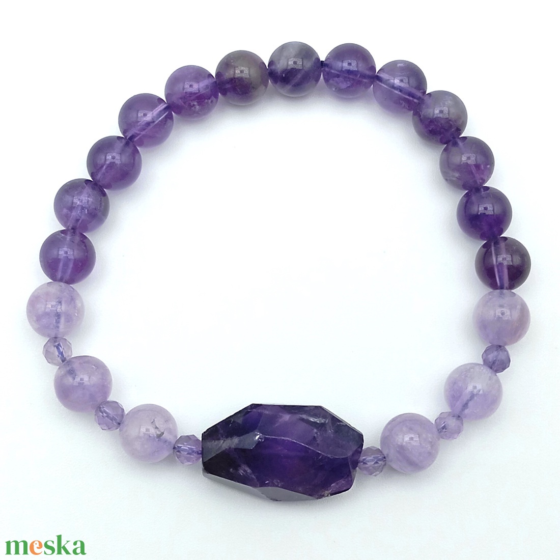 Ametiszt karkötő lapcsiszolt gyönggyel - ékszer - karkötő - ásványkarkötő - Meska.hu