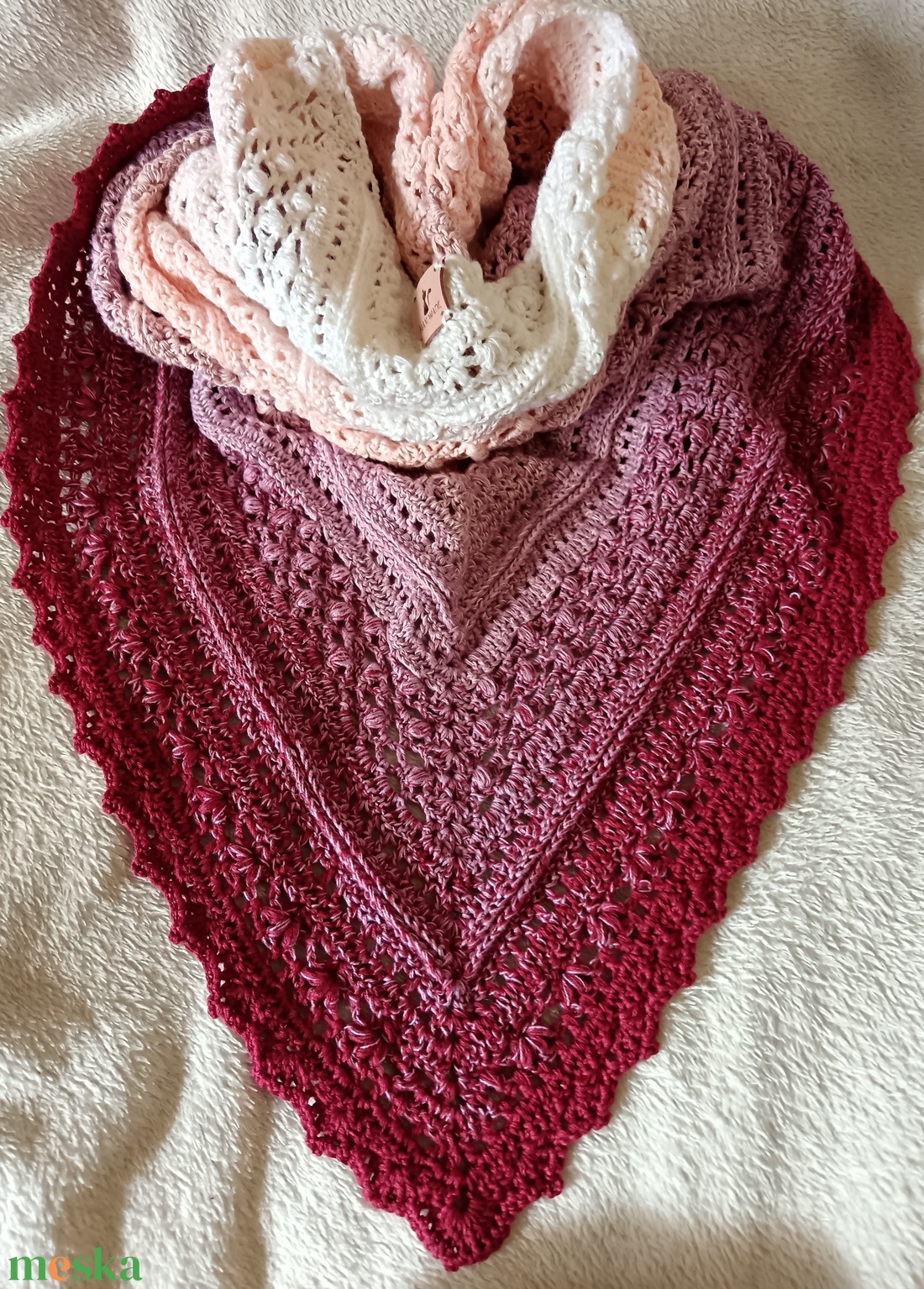 Horgolt vállkendő Mályva  - ruha & divat - sál, sapka, kendő - kendő - Meska.hu