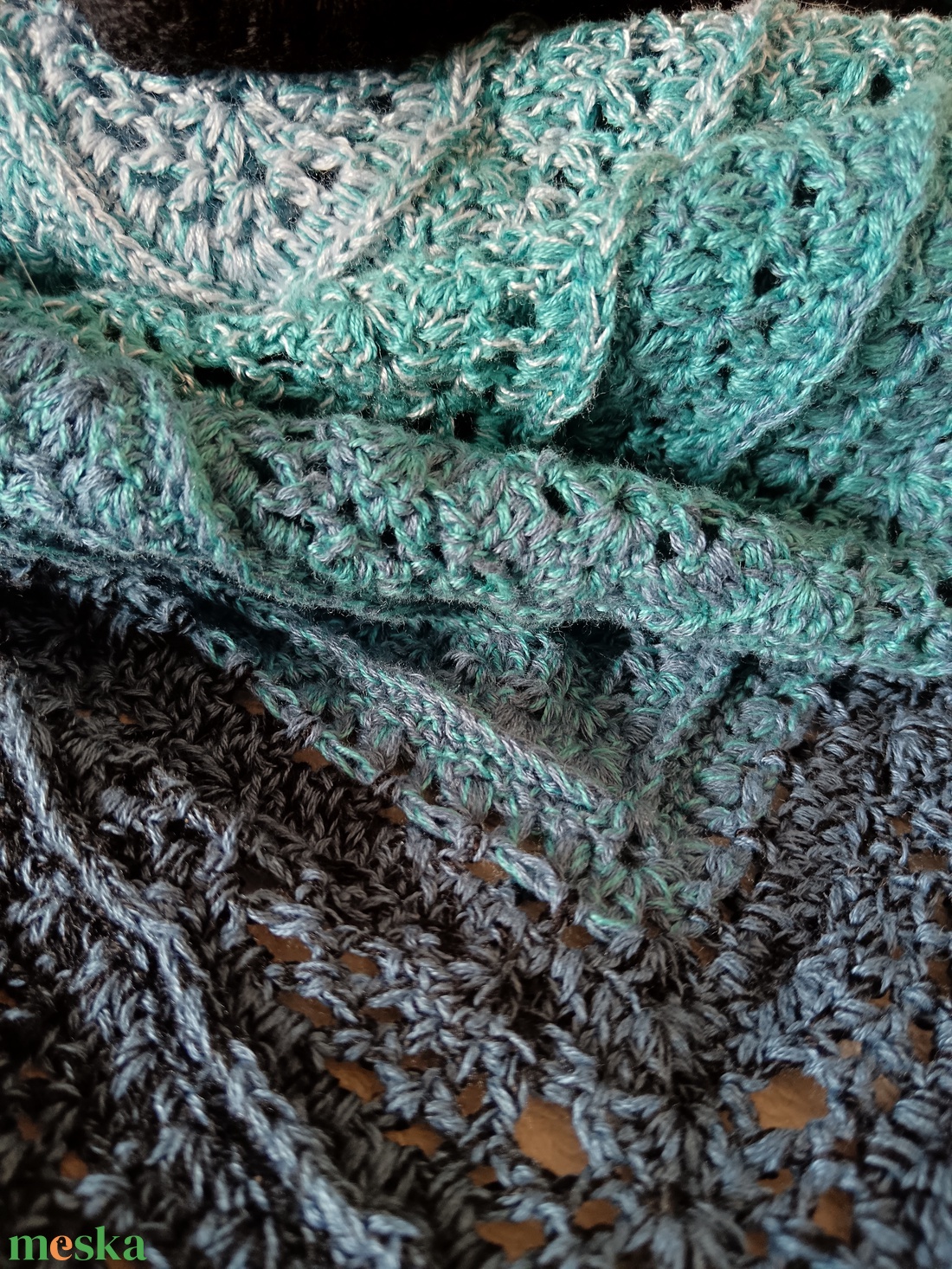 Horgolt vállkendő Tenger  - ruha & divat - sál, sapka, kendő - kendő - Meska.hu