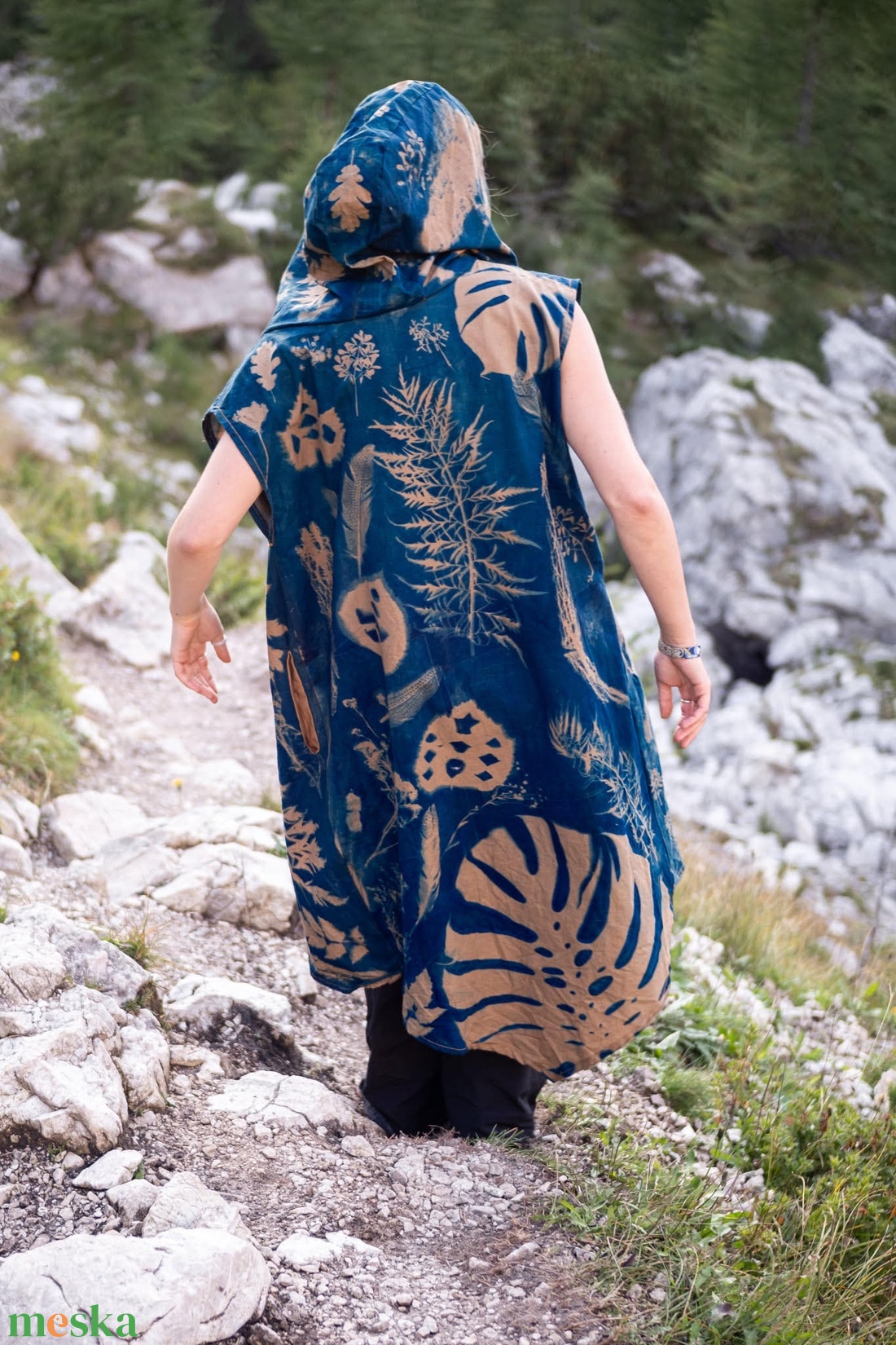 Egyedi, cianotípiával készített kapucnis mellényruha.onesize. - ruha & divat - női ruha - ruha - Meska.hu