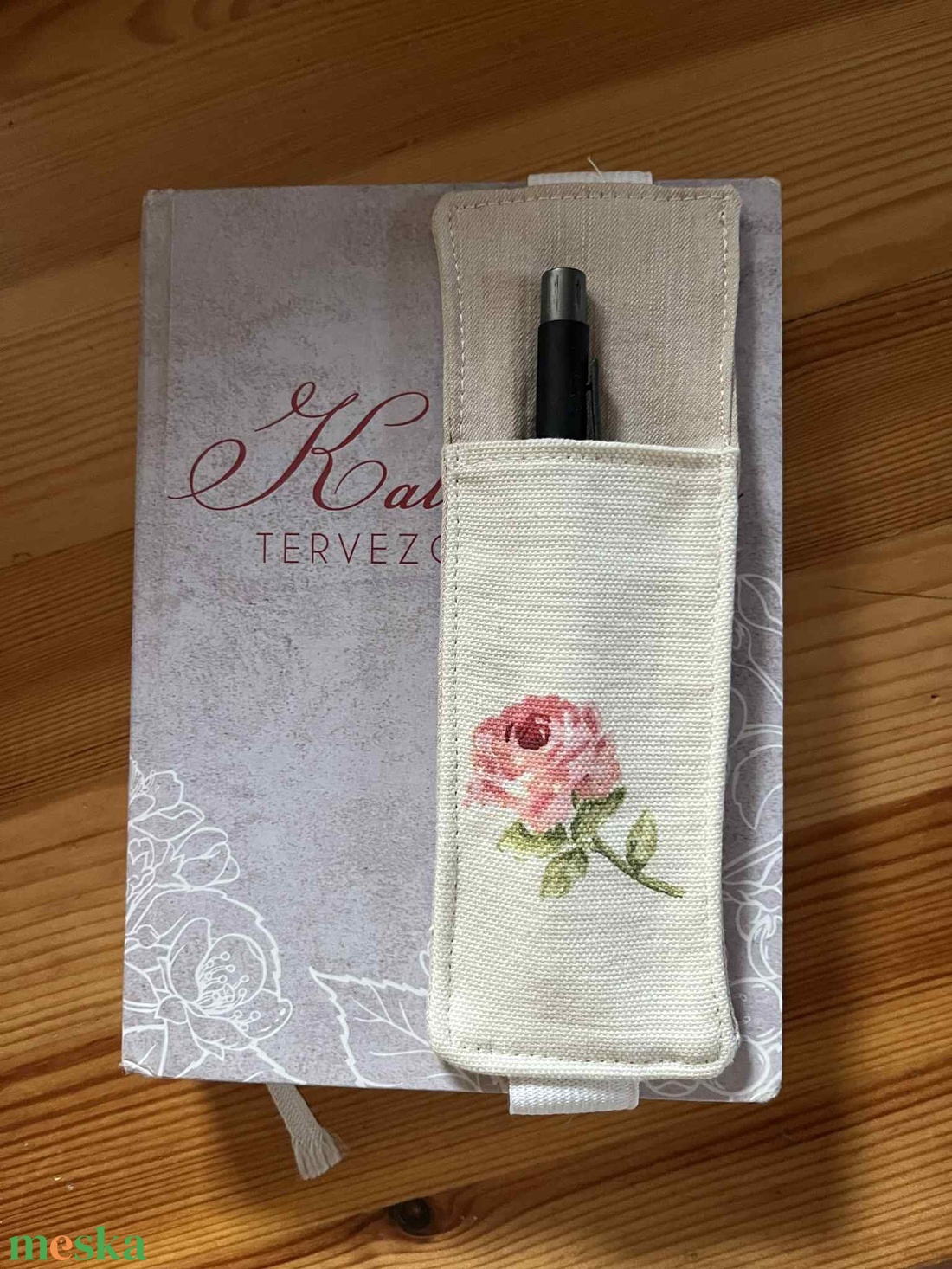 Könyvvédő, könyvtok - könyv & zene - könyvtok - Meska.hu