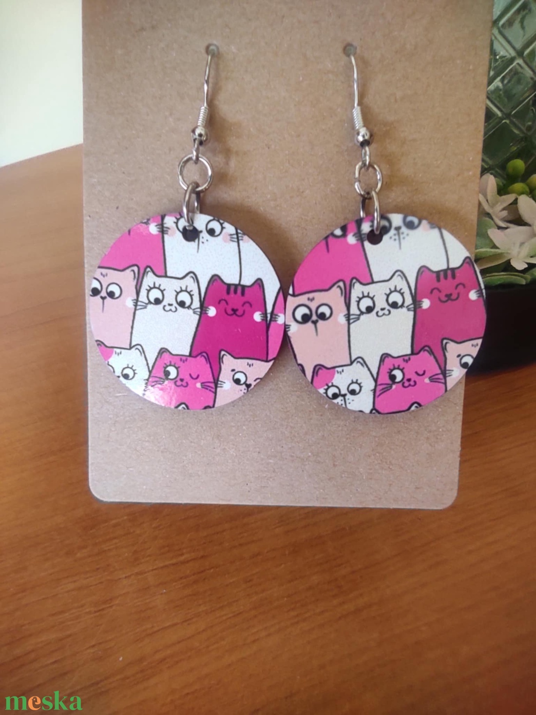 Cicakompánia fa fülbevaló - ékszer - fülbevaló - lógós kerek fülbevaló - Meska.hu