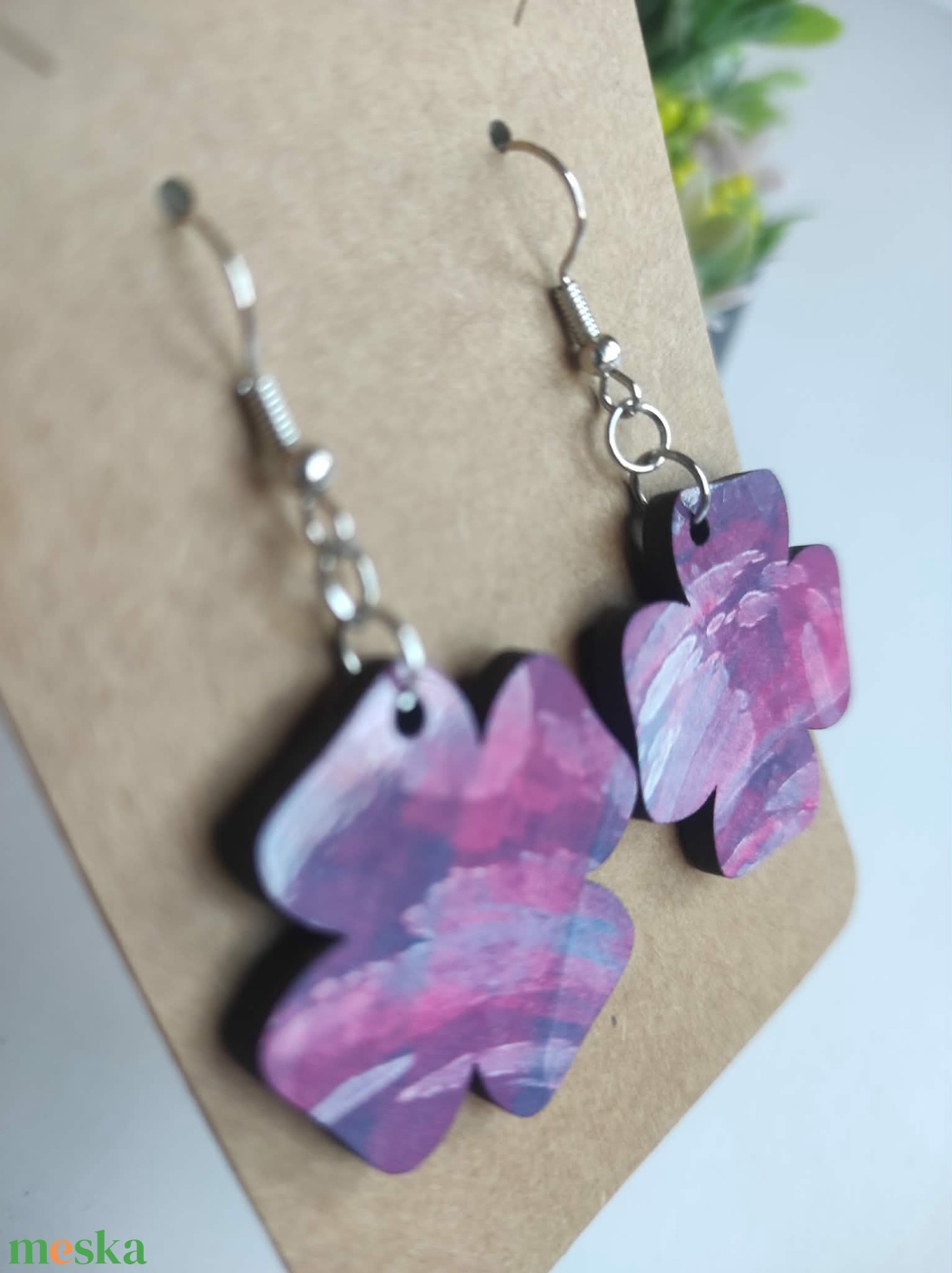 'Lila örvény' fa fülbevaló - ékszer - fülbevaló - lógó fülbevaló - Meska.hu