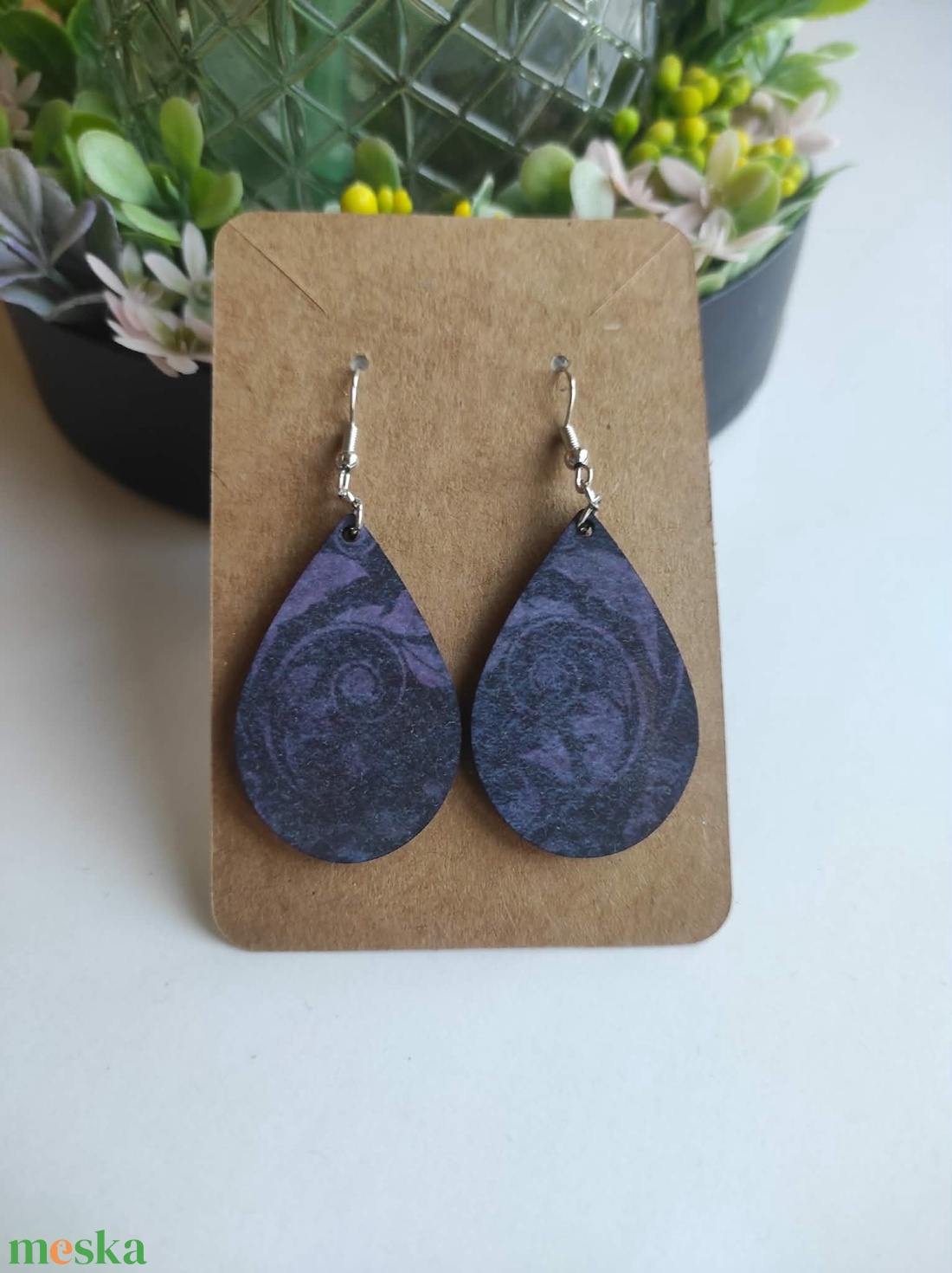 Rózsás csepp fa fülbevaló - ékszer - fülbevaló - lógó csepp fülbevaló - Meska.hu