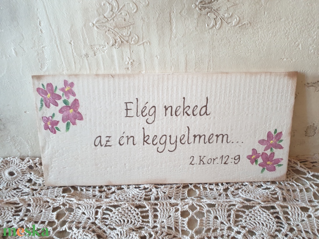 Dekor tábla virágos Bibliai idézettel - otthon & életmód - dekoráció - fali és függő dekoráció - falra akasztható dekor - Meska.hu Dekor tábla virágos Bibliai idézettel - otthon & életmód - dekoráció - fali és függő dekoráció - falra akasztható dekor - Meska.hu