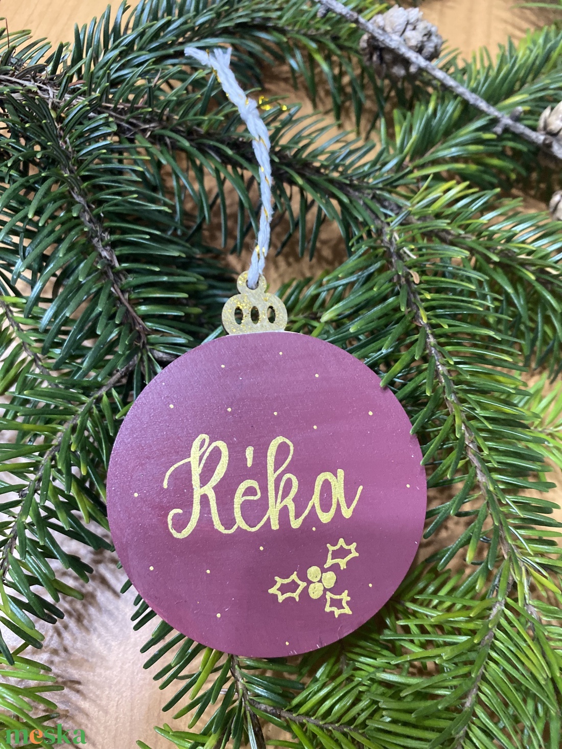 Falap karácsonyfadísz - NÉVRE SZÓLÓ BORDÓ-ARANY - karácsony - karácsonyi lakásdekoráció - karácsonyfadíszek - Meska.hu