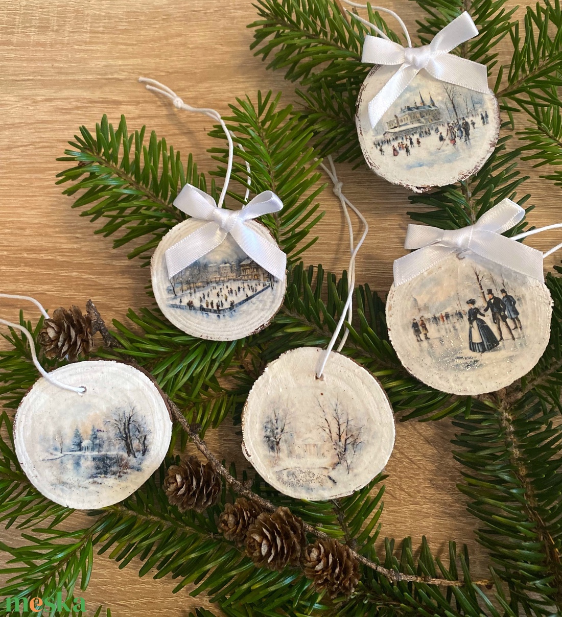 Korcsolyázós fakorong SZETT karácsonyfadíszek - karácsony - karácsonyi lakásdekoráció - karácsonyfadíszek - Meska.hu