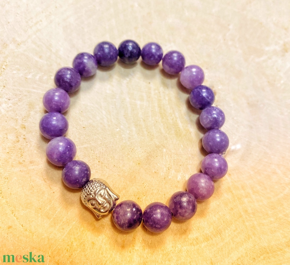 Buddhafejes lepidolit ásvány karkötő - ékszer - karkötő - ásványkarkötő - Meska.hu