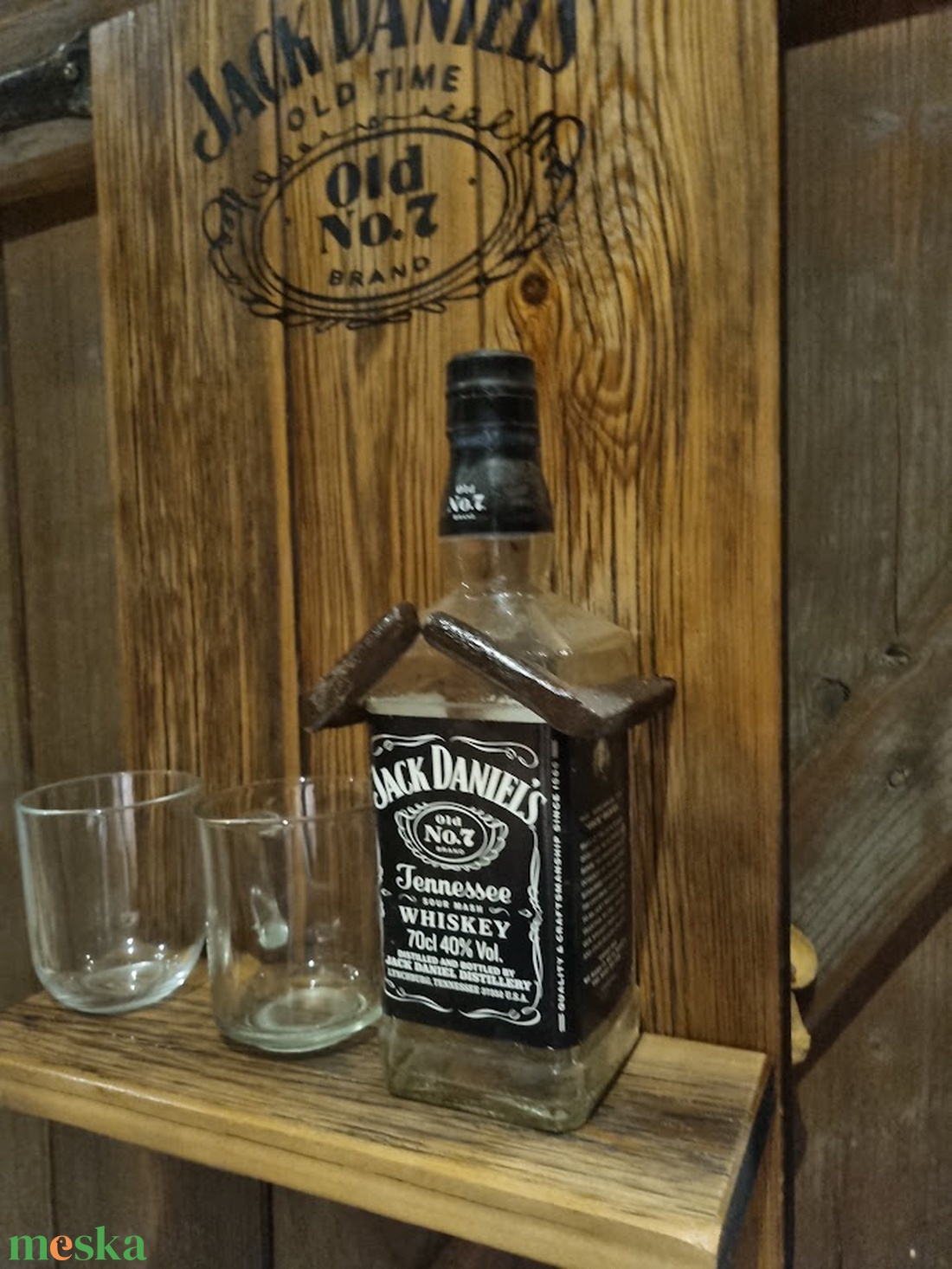 Whiskey-s italpoc - otthon & életmód - bútor - polc - Meska.hu Whiskey-s italpoc - otthon & életmód - bútor - polc - Meska.hu