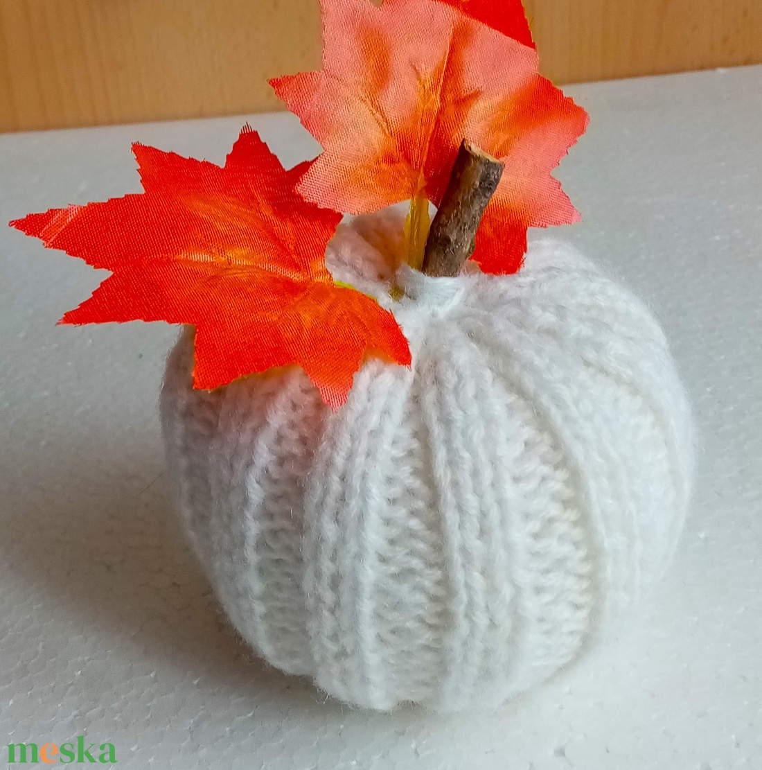 HALLOWEEN ASZTALI DEKORÁCIÓ - KÖTÖTT TÖKÖCSKE GARNITÚRA - otthon & életmód - dekoráció - halloween - halloweeni asztaldísz - Meska.hu
