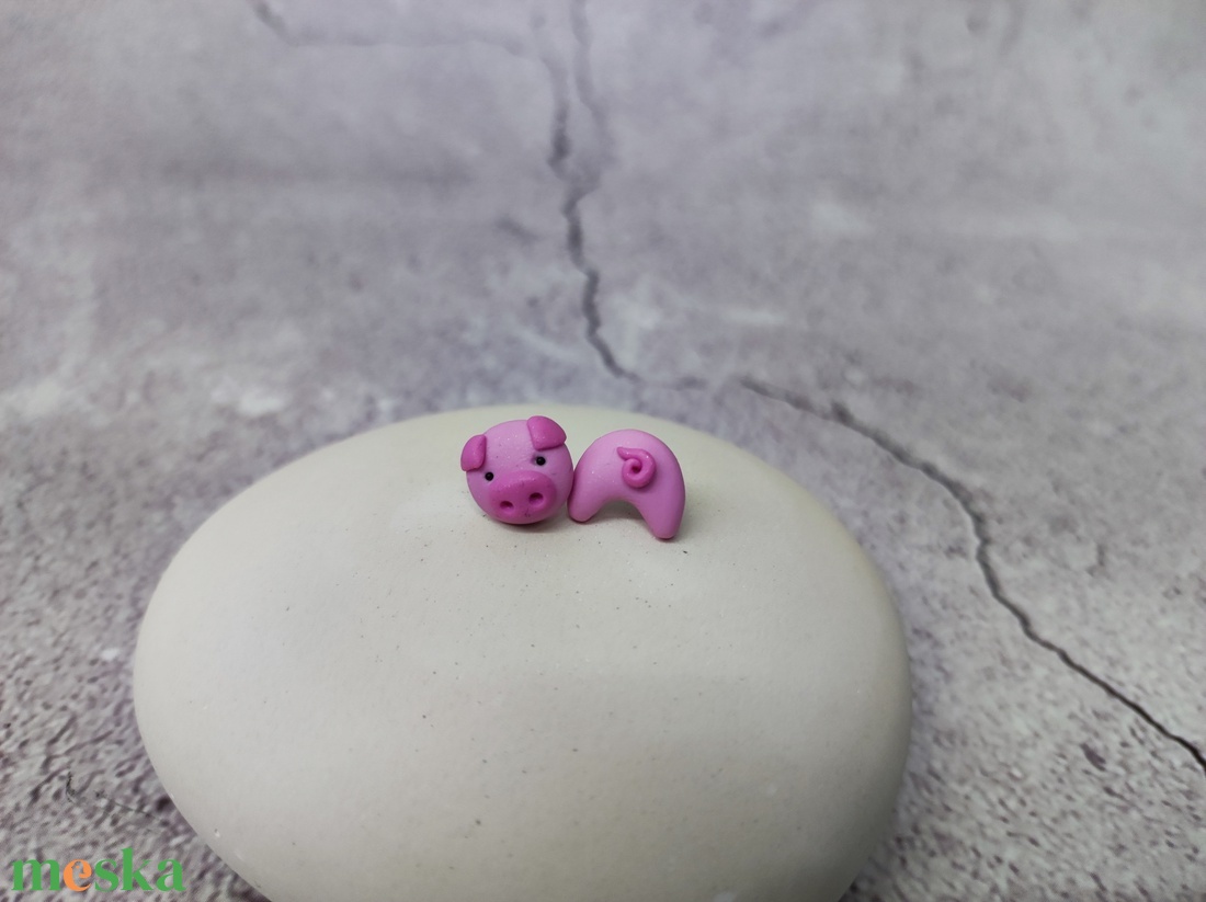 Malac bedugós polymer clay fülbevaló/ Röfi pofi és hátsó süthető gyurma füli - ékszer - fülbevaló - pötty fülbevaló - Meska.hu