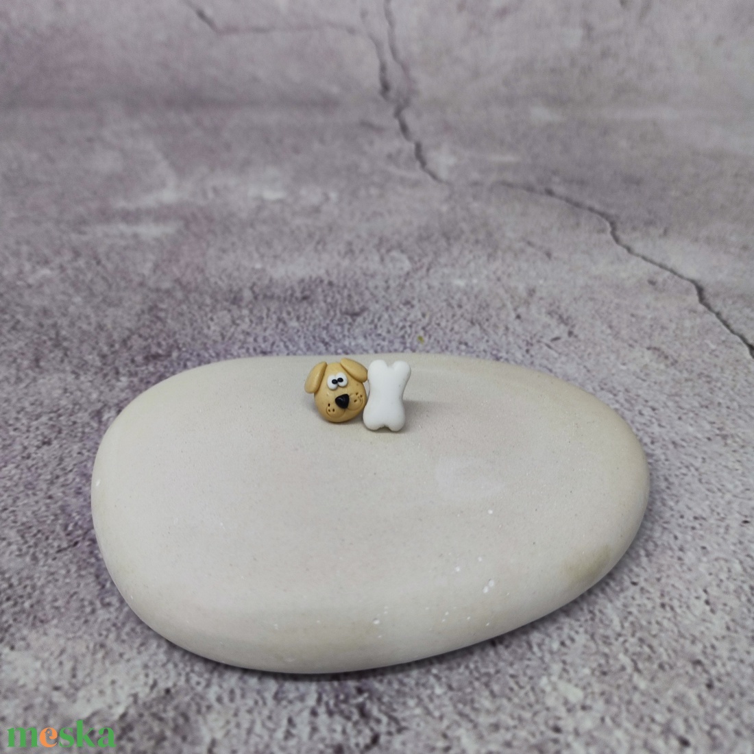 Kutya és csont polymer clay fülbevaló/Kutyus és kutyaház süthető gyurma füli/Kutyatappancs füli - ékszer - fülbevaló - pötty fülbevaló - Meska.hu