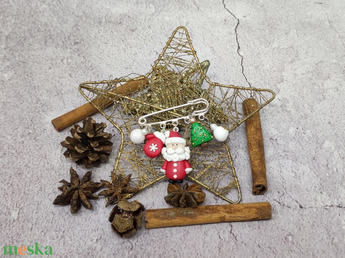 Karácsonyi kitűző süthető gyurmából /Télapó bross polymer clay-ből - ékszer - kitűző és bross - kitűző - Meska.hu Karácsonyi kitűző süthető gyurmából /Télapó bross polymer clay-ből - ékszer - kitűző és bross - kitűző - Meska.hu