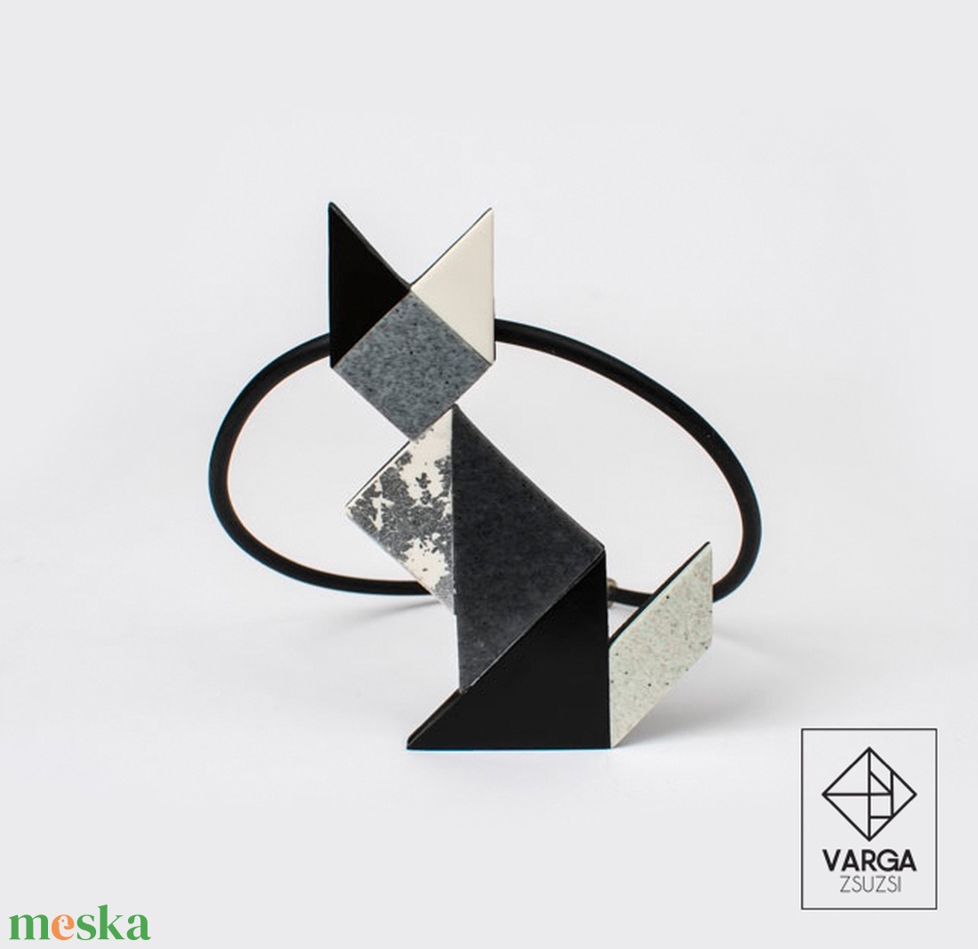 Fekete-fehér-gránit macska nyaklánc süthető gyurmából - ékszer - ékszerszett - Meska.hu