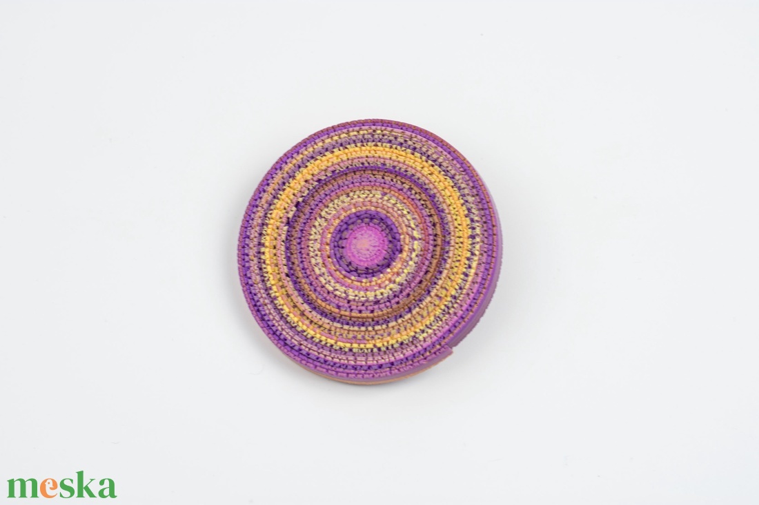 Kör spirál kitűző/ bross - ékszer - kitűző és bross - kitűző - Meska.hu Kör spirál kitűző/ bross - ékszer - kitűző és bross - kitűző - Meska.hu