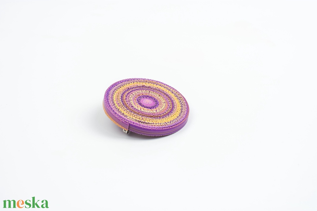 Kör spirál kitűző/ bross - ékszer - kitűző és bross - kitűző - Meska.hu Kör spirál kitűző/ bross - ékszer - kitűző és bross - kitűző - Meska.hu