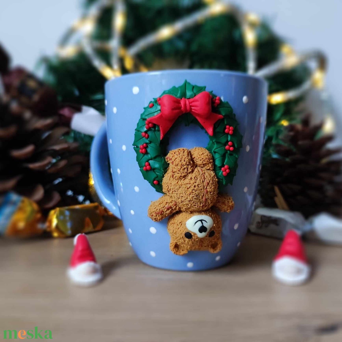 Pajkos maci karácsonyi koszoróún bögre/ karácsonyi bögre - otthon & lakás - konyhafelszerelés, tálalás - tálalás - bögre & csésze - Meska.hu