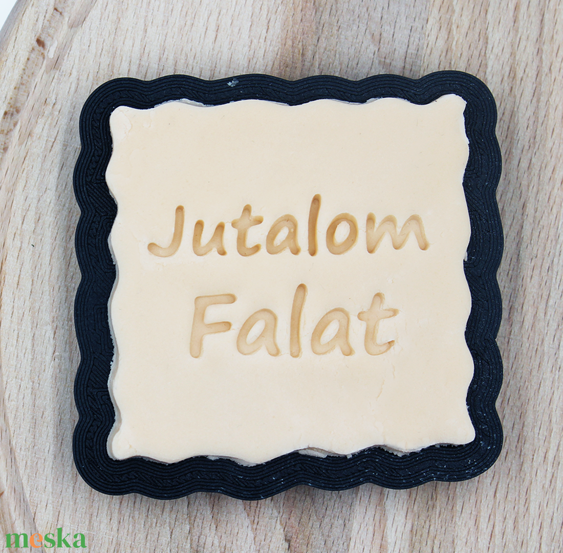 JUTALOM FALAT vicces Sütikiszúró Fondanthoz Keszkhez Gyurmához - otthon & életmód - konyhafelszerelés, tálalás - sütés, főzés - sütikiszúró - Meska.hu JUTALOM FALAT vicces Sütikiszúró Fondanthoz Keszkhez Gyurmához - otthon & életmód - konyhafelszerelés, tálalás - sütés, főzés - sütikiszúró - Meska.hu