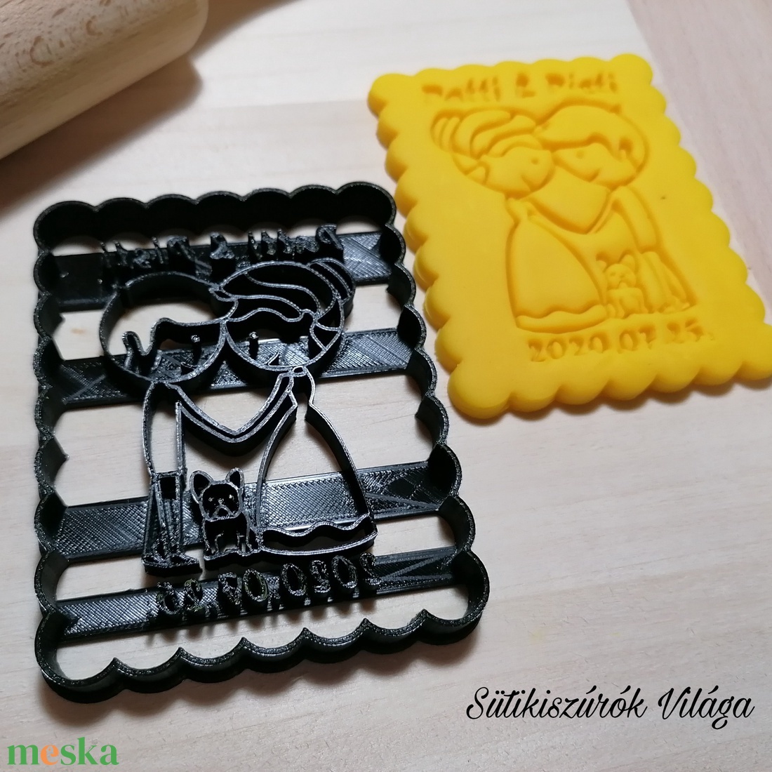 Egyedi, bulldogos esküvői álló süteménykiszúró forma, sütipecsét. Linzer, mézeskalács, keksz kiszúró - otthon & életmód - konyhafelszerelés, tálalás - sütés, főzés - sütikiszúró - Meska.hu