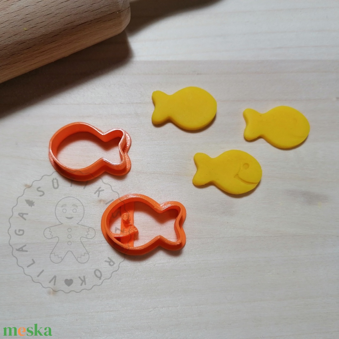 Goldfish halacska - süteménykiszúró forma, sütipecsét. Linzer, mézeskalács, keksz kiszúró - otthon & életmód - konyhafelszerelés, tálalás - sütés, főzés - sütikiszúró - Meska.hu