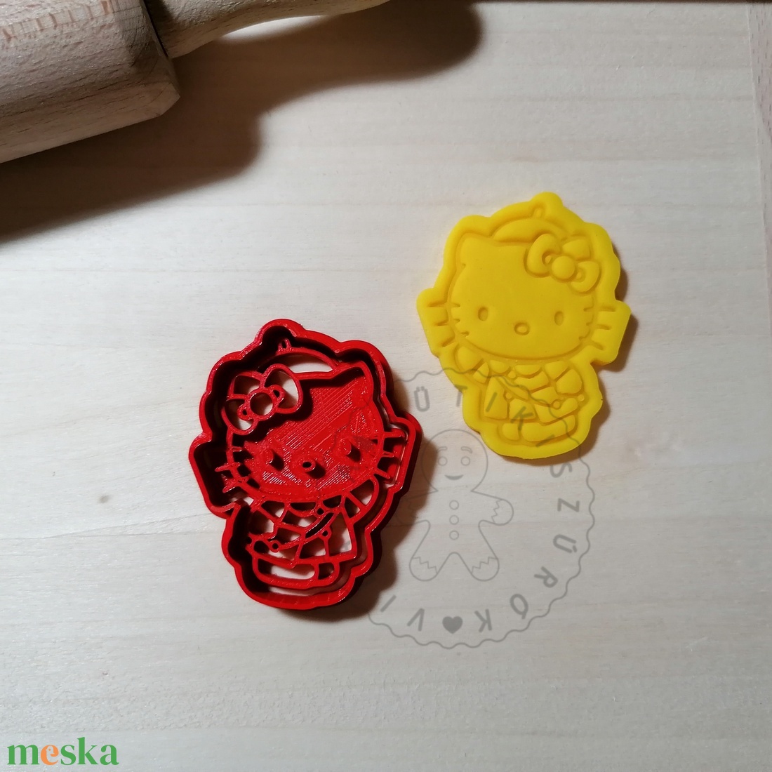 Hello Kitty sapiban - süteménykiszúró forma, sütipecsét. Linzer, mézeskalács, keksz kiszúró - otthon & életmód - konyhafelszerelés, tálalás - sütés, főzés - sütikiszúró - Meska.hu Hello Kitty sapiban - süteménykiszúró forma, sütipecsét. Linzer, mézeskalács, keksz kiszúró - otthon & életmód - konyhafelszerelés, tálalás - sütés, főzés - sütikiszúró - Meska.hu