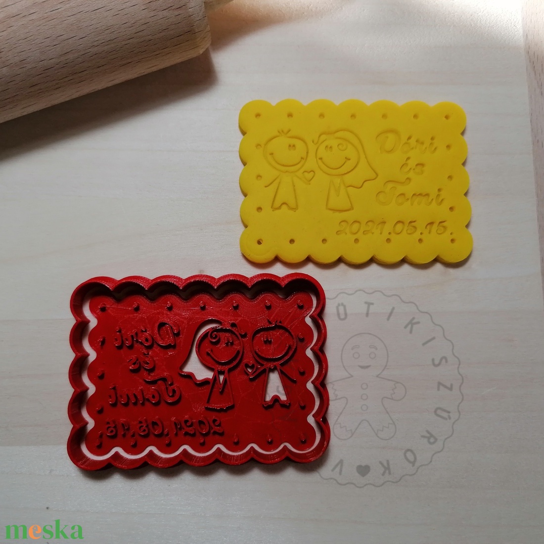 Egyedi, pöttyös esküvői süteménykiszúró forma, sütipecsét. Sütikiszúró. Linzer, mézeskalács, keksz kiszúró - otthon & életmód - konyhafelszerelés, tálalás - sütés, főzés - sütikiszúró - Meska.hu