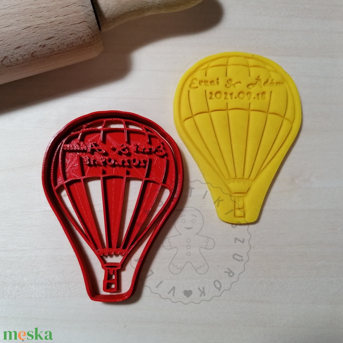 Egyedi esküvői hőlégballon süteménykiszúró forma, sütipecsét. Sütikiszúró. Linzer, mézeskalács, keksz kiszúró - otthon & életmód - konyhafelszerelés, tálalás - sütés, főzés - sütikiszúró - Meska.hu