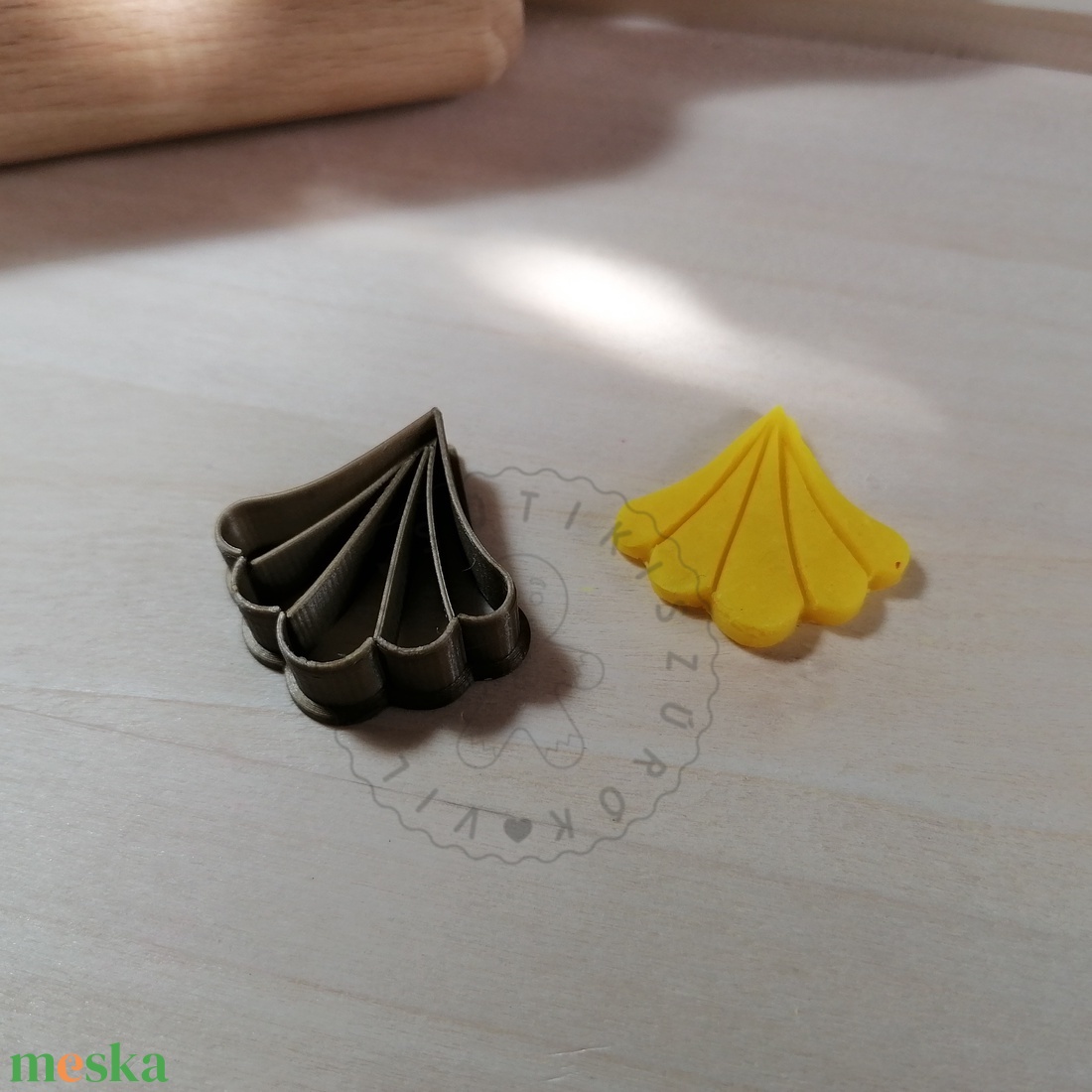 Legyező 2 süthető gyurma kiszúrók - polymerclay, kiszúró, kellék - otthon & életmód - konyhafelszerelés, tálalás - sütés, főzés - sütikiszúró - Meska.hu