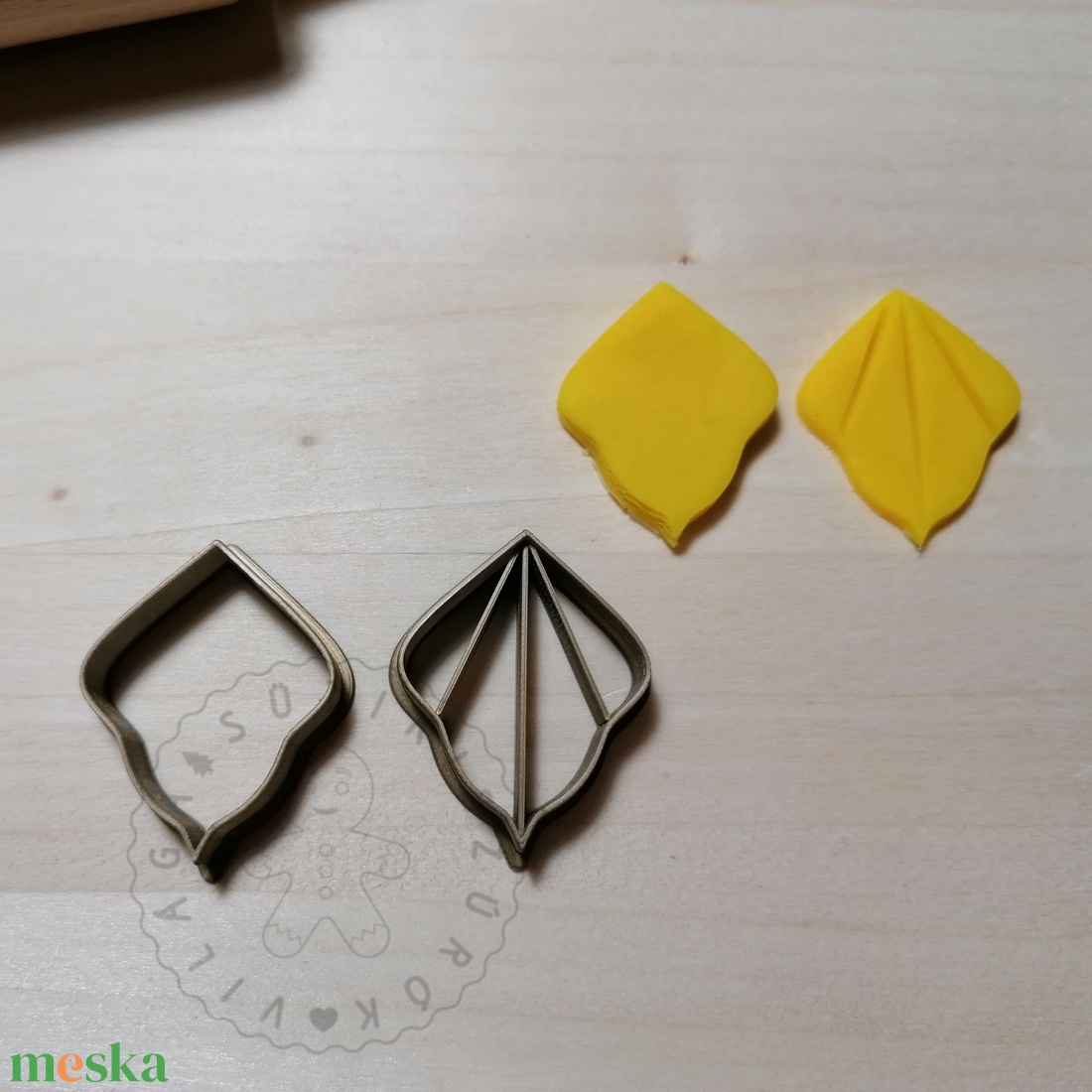 Csúcsos legyező süthető gyurma kiszúrók - polymerclay, kiszúró, kellék - otthon & életmód - konyhafelszerelés, tálalás - sütés, főzés - sütikiszúró - Meska.hu