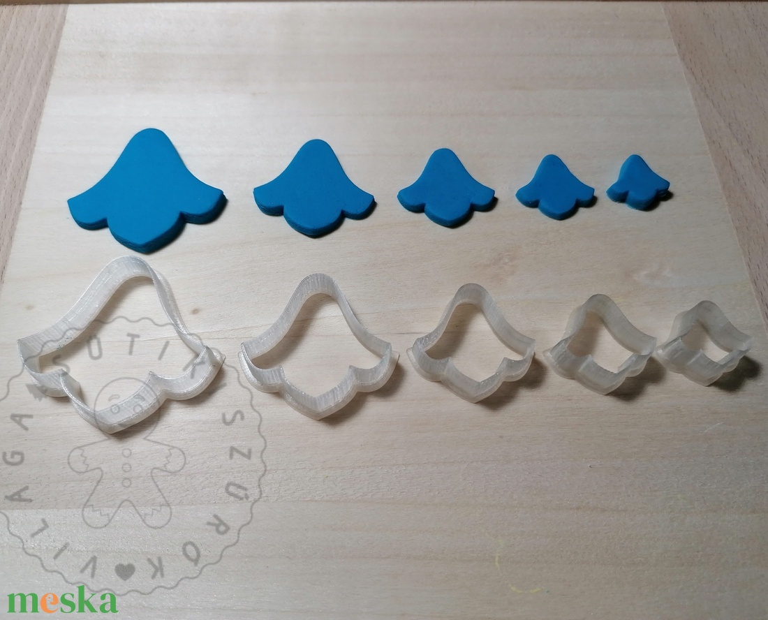 Harangvirág alakú süthető gyurma kiszúrók (5db) - polymerclay, kiszúró, kellék - otthon & életmód - konyhafelszerelés, tálalás - sütés, főzés - sütikiszúró - Meska.hu