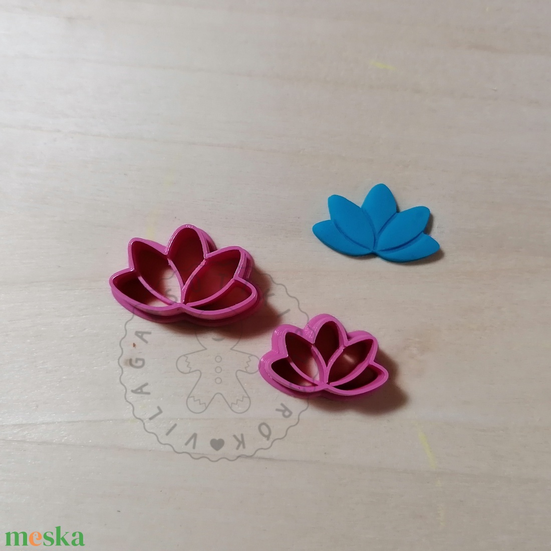 Lótusz virág 5 szirommal süthető gyurma kiszúrók - polymerclay, kiszúró, kellék - otthon & életmód - konyhafelszerelés, tálalás - sütés, főzés - sütikiszúró - Meska.hu