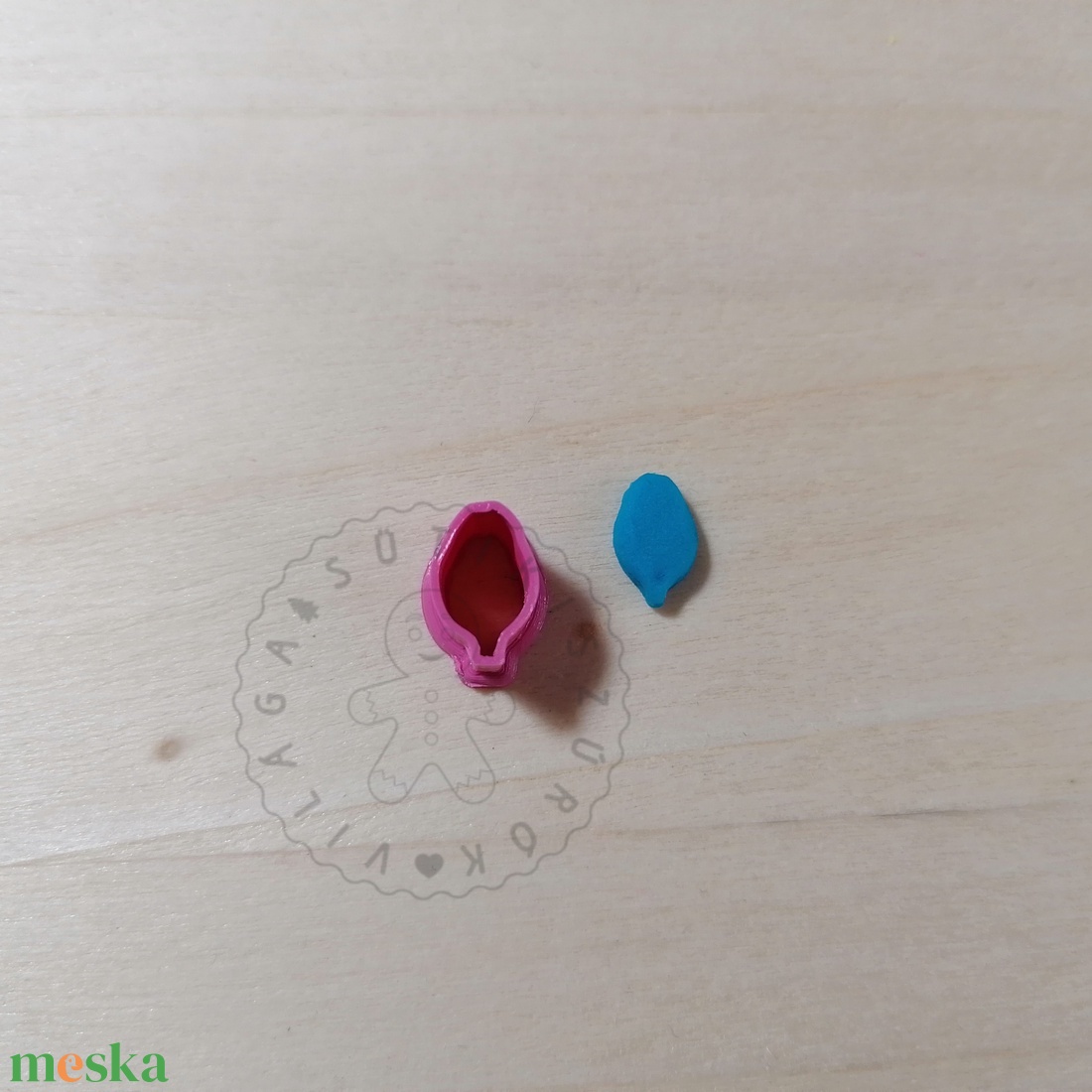 Mini virágszirom alakú süthető gyurma kiszúrók (3db) - polymerclay, kiszúró, kellék - otthon & életmód - konyhafelszerelés, tálalás - sütés, főzés - sütikiszúró - Meska.hu Mini virágszirom alakú süthető gyurma kiszúrók (3db) - polymerclay, kiszúró, kellék - otthon & életmód - konyhafelszerelés, tálalás - sütés, főzés - sütikiszúró - Meska.hu