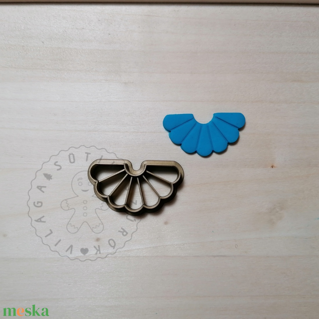 Legyező kagyló / fél virág süthető gyurma kiszúró - polymerclay, kiszúró, kellék - otthon & életmód - konyhafelszerelés, tálalás - sütés, főzés - sütikiszúró - Meska.hu Legyező kagyló / fél virág süthető gyurma kiszúró - polymerclay, kiszúró, kellék - otthon & életmód - konyhafelszerelés, tálalás - sütés, főzés - sütikiszúró - Meska.hu