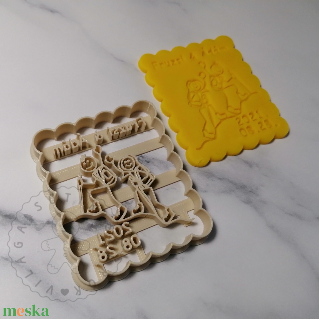 Egyedi, túrázós esküvői süteménykiszúró forma, sütipecsét. Sütikiszúró. Linzer, mézeskalács, keksz kiszúró - otthon & életmód - konyhafelszerelés, tálalás - sütés, főzés - sütikiszúró - Meska.hu