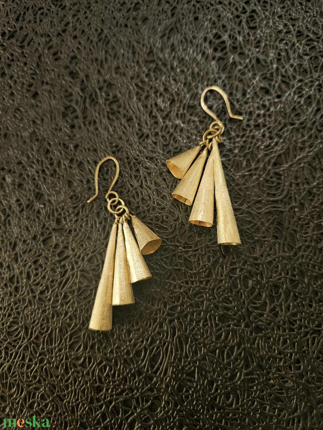 Csingiling tölcséres fülbevaló - ékszer - fülbevaló - lógó fülbevaló - Meska.hu