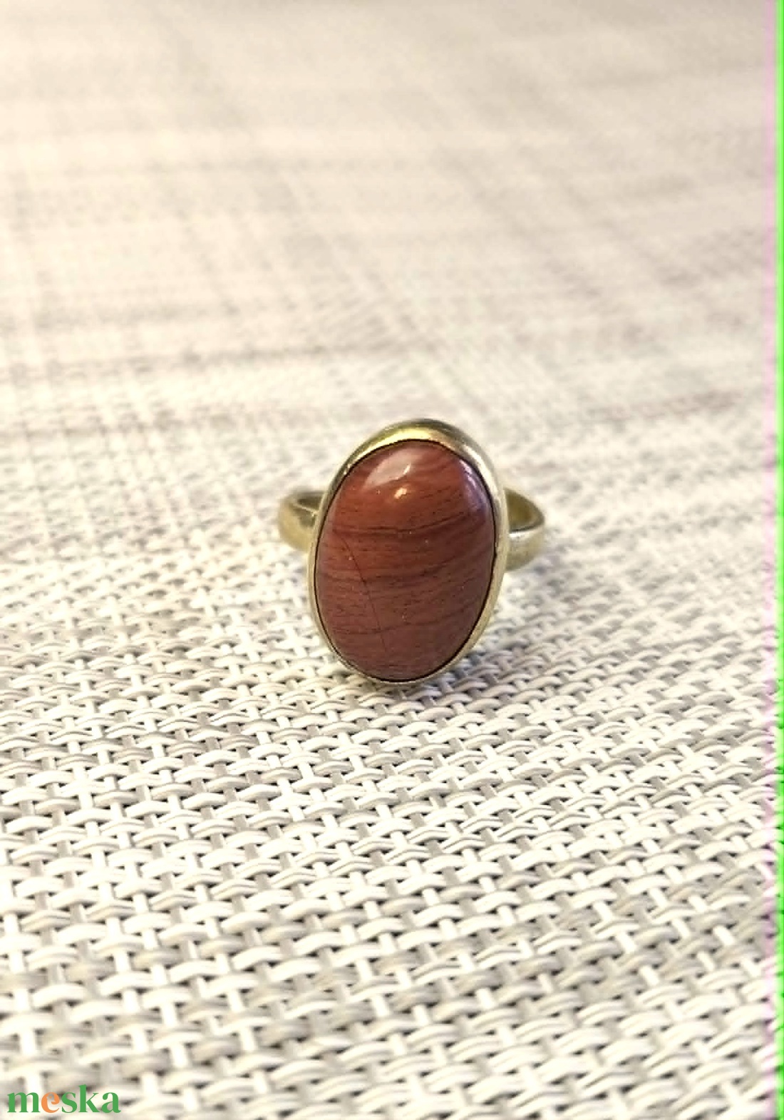Oválköves minimál gyűrű jáspis kővel - ékszer - gyűrű - szoliter gyűrű - Meska.hu