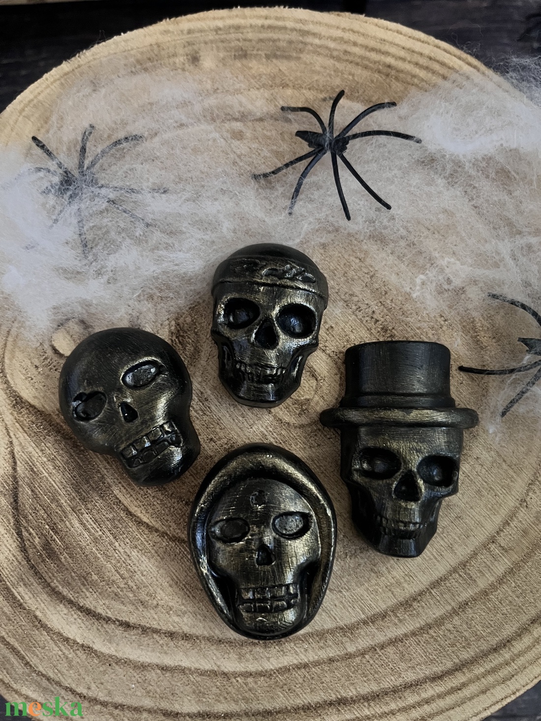 Vidám koponyák - kellékek & szerszámok - díszíthető tárgyak - kerámia - Meska.hu Vidám koponyák - kellékek & szerszámok - díszíthető tárgyak - kerámia - Meska.hu