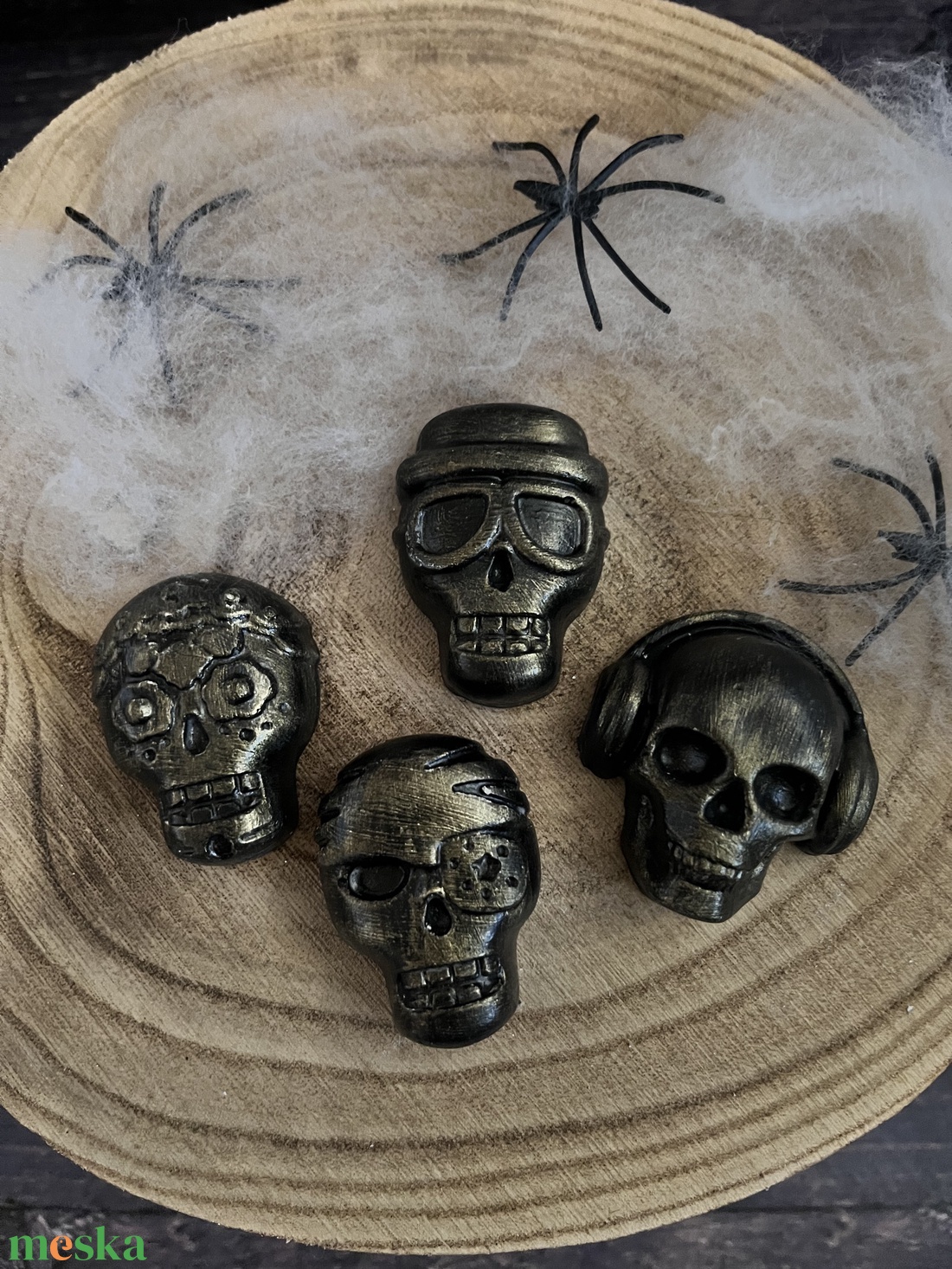 Vidám koponyák - kellékek & szerszámok - díszíthető tárgyak - kerámia - Meska.hu Vidám koponyák - kellékek & szerszámok - díszíthető tárgyak - kerámia - Meska.hu