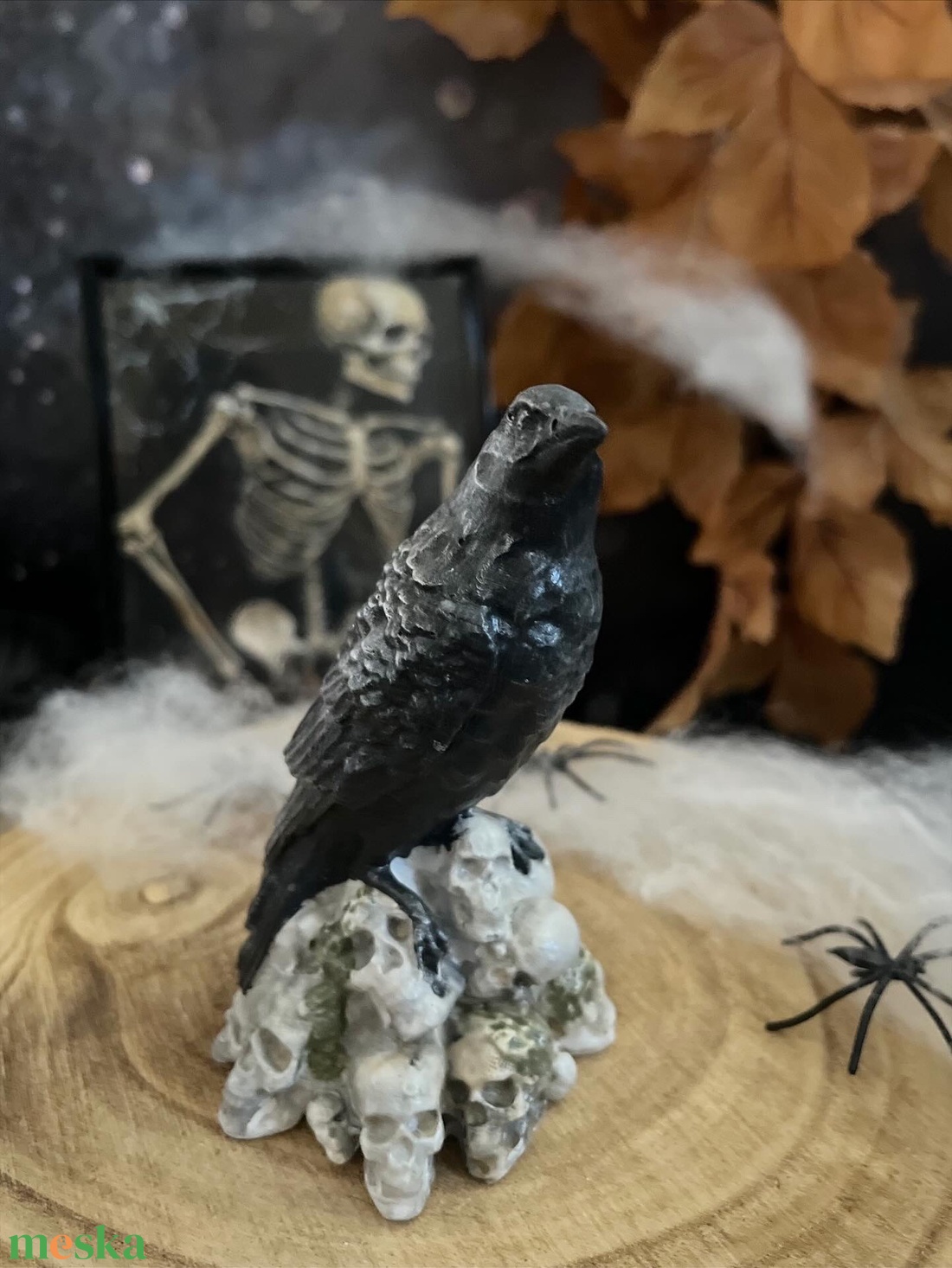 Varjú koponyákon - kellékek & szerszámok - díszíthető tárgyak - kerámia - Meska.hu Varjú koponyákon - kellékek & szerszámok - díszíthető tárgyak - kerámia - Meska.hu