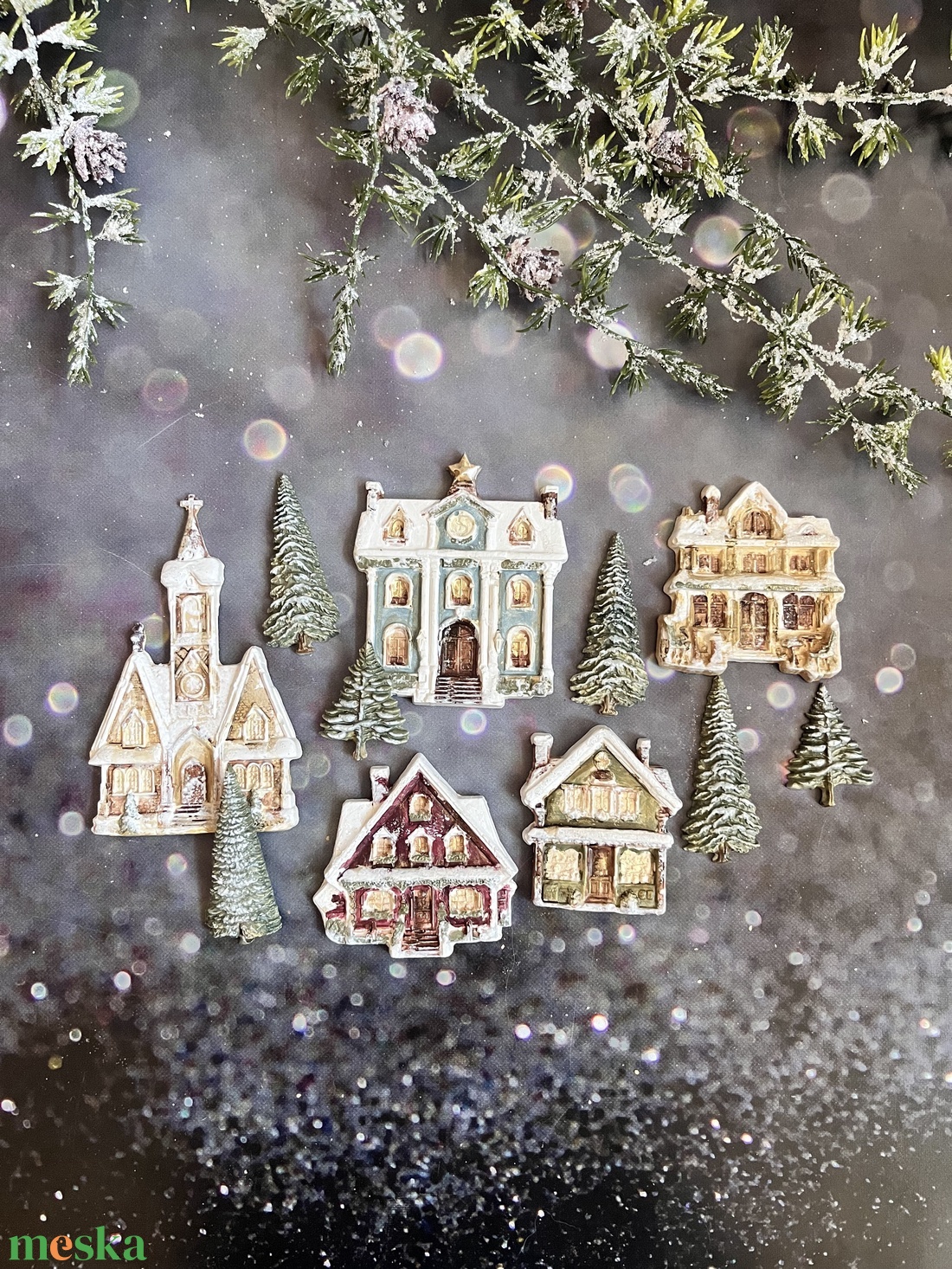 Karácsonyi falu - kellékek & szerszámok - díszíthető tárgyak - kerámia - Meska.hu