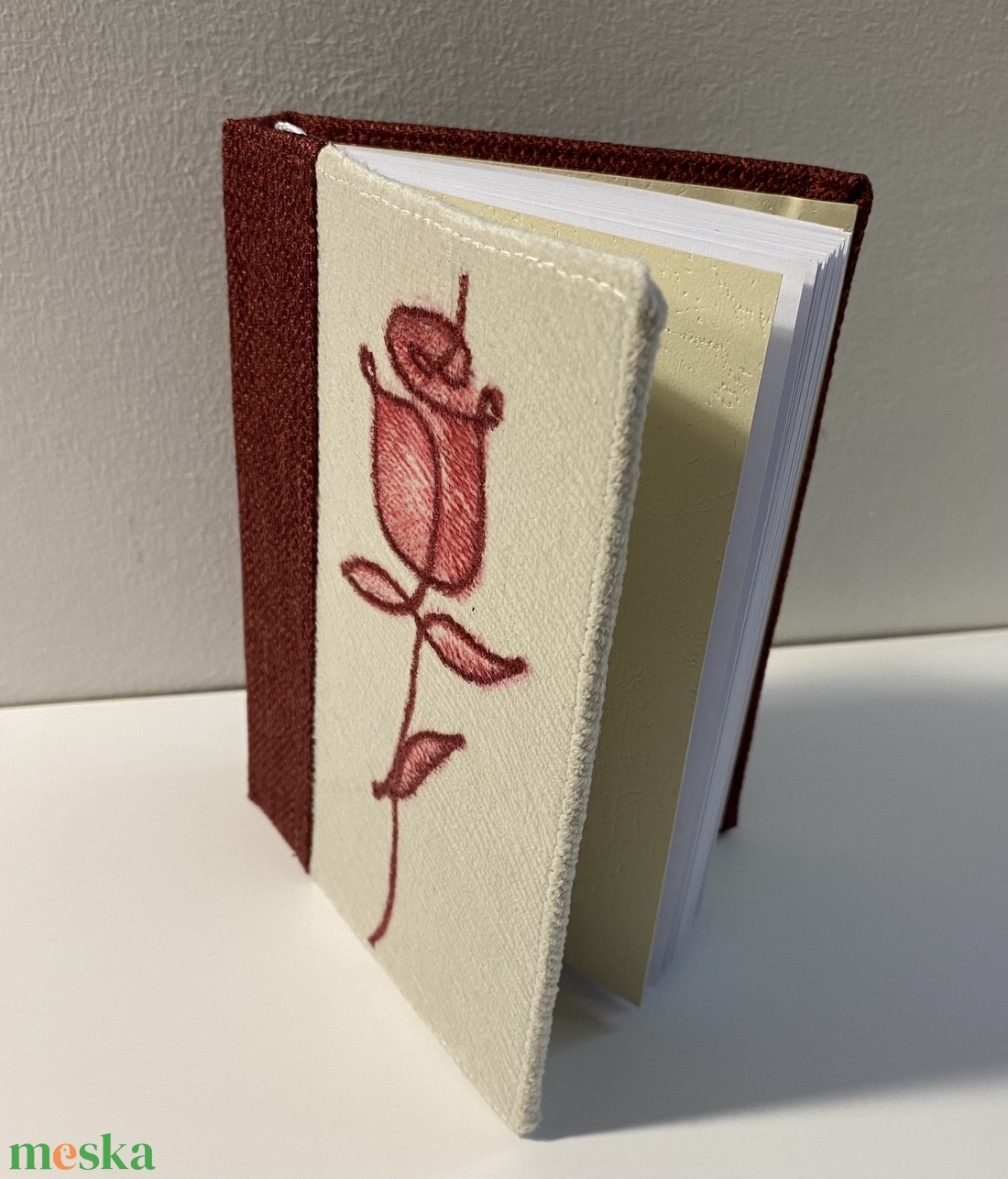 Vörös rózsa- A6-os notesz - otthon & életmód - papír, írószer - jegyzetfüzet & napló - Meska.hu Vörös rózsa- A6-os notesz - otthon & életmód - papír, írószer - jegyzetfüzet & napló - Meska.hu